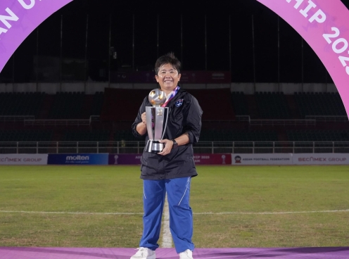 HLV U19 Thái Lan nói gì sau khi đánh bại Việt Nam để vô địch Đông Nam Á?