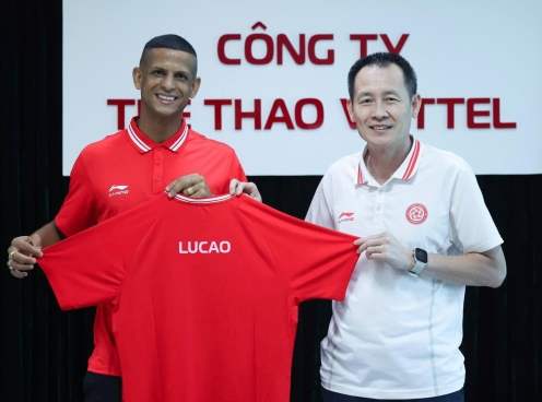 Vua phá lưới V-League chính thức cập bến đội bóng của HLV Popov