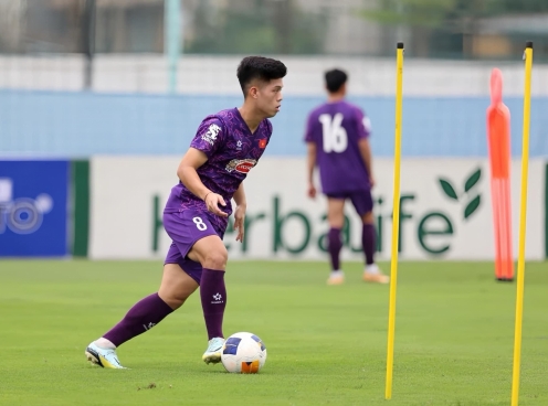 HLV Kim Sang Sik gọi thêm 1 cầu thủ lên U23 Việt Nam