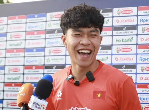 HLV Kim Sang Sik tìm ra trung vệ số 1 của U23 Việt Nam