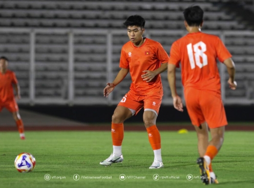 Video: U23 Việt Nam cạnh tranh quyết liệt cho suất đá chính ở giải Đông Nam Á