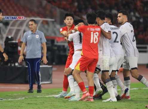 Xô xát cực gắt ở trận chung kết U23 Việt Nam vs U23 Indonesia