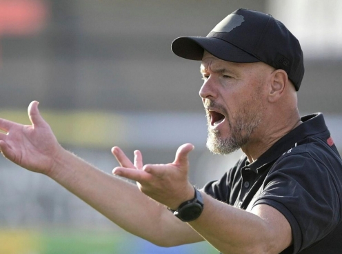 HLV Ten Hag: 'Tôi chẳng quan tâm tới kết quả trước mùa giải'