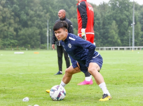 Quang Hải tiết lộ: 'Tôi từng được các đồng đội tại Pau FC đón đi tập mỗi ngày'