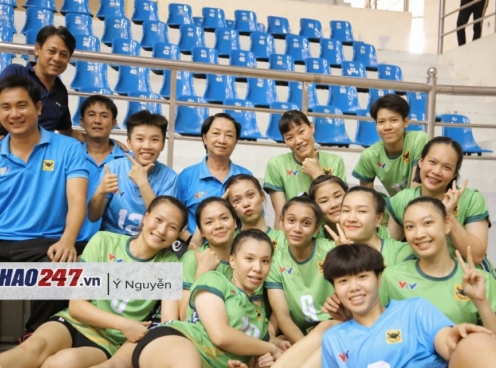 Lịch thi đấu bán kết bóng chuyền Đại hội TDTT ngày 14/12: Nữ Long An vs Quảng Ninh