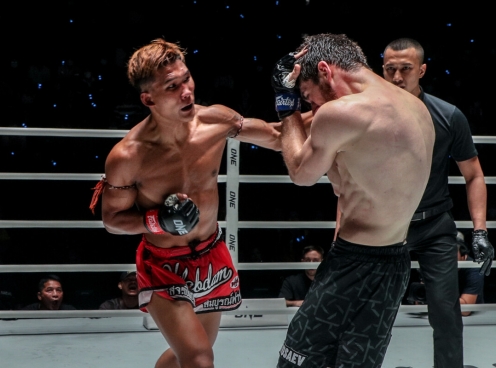 Kết quả ONE Friday Fights 19: Võ sĩ Thái Lan hạ 'gấu Nga' trên sân nhà