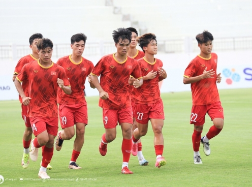 30 cầu thủ Việt Nam đầu tiên lên tuyển