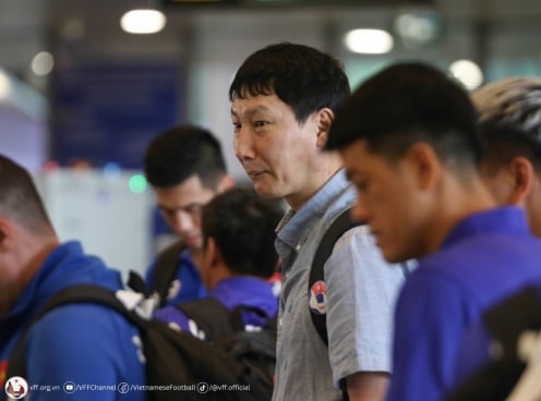 Cầu thủ ĐT Việt Nam tạm biệt HLV Kim Sang Sik
