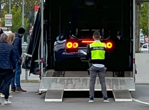 Cảnh sát Đức tịch thu 4 chiếc Bugatti Veyron giá hàng chục triệu USD vì nghi lừa đảo