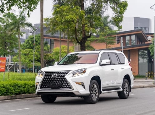 Sau 10 năm lăn bánh, Lexus GX 460 rao bán chỉ ngang một chiếc Ford Explorer