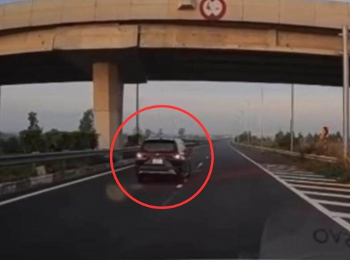 Nữ tài xế liều lĩnh lùi ô tô trên cao tốc TP.HCM - Long Thành- Dầu Giây bị phạt nặng