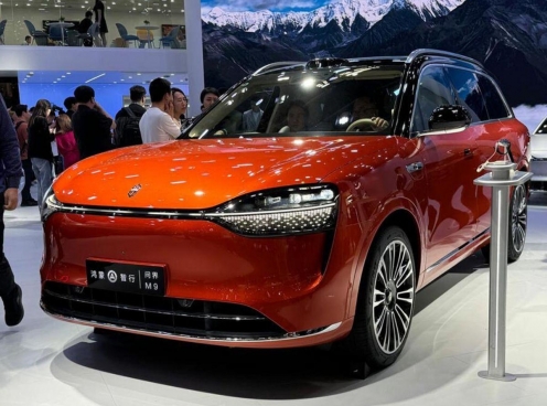 SUV điện được hậu thuẫn bởi ‘trùm công nghệ’ Huawei ghi nhận cột mốc không tưởng