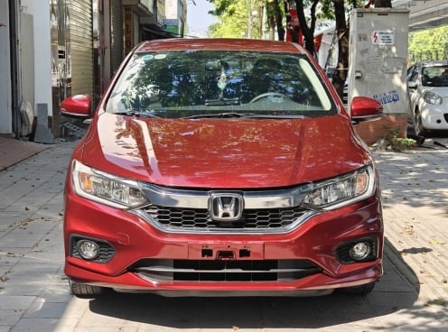 Honda City 2018 lăn bánh 6 năm rao bán với giá ngỡ ngàng