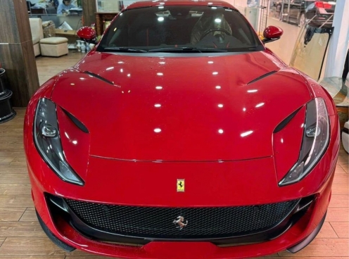 Siêu xe mui trần Ferrari 812 GTS cập bến Việt Nam, chỉ màu sơn đã có giá hơn 300 triệu đồng