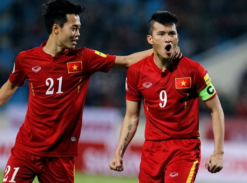 Lê Công Vinh 'vượt mặt' huyền thoại Thái Lan trong danh sách 'vua phá lưới' AFF Cup