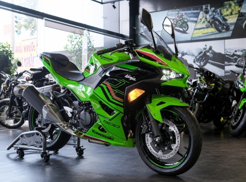 Kawasaki Ninja 500 chính thức trình làng Việt Nam, giá bán là 194 triệu đồng