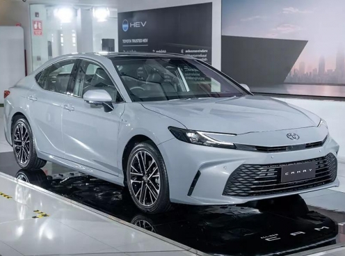 Xem trước Toyota Camry 2025 sắp về Việt Nam cuối năm nay