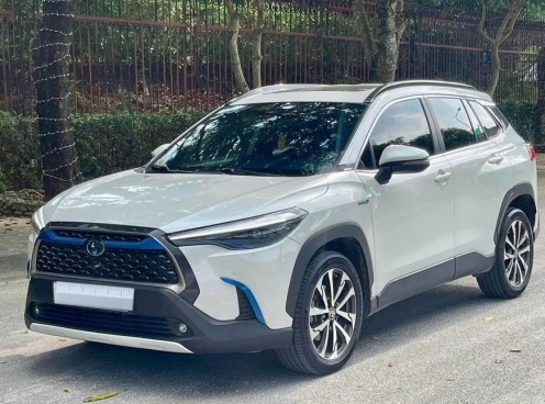 Toyota Corolla Cross Hybrid 2020 lăn bánh 3 năm tại Việt Nam bán lại với giá ngỡ ngàng