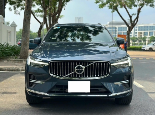 Sử dụng 1 năm, Volvo XC60 Recharge Ultimate 2023 chạy lướt lên sàn xe cũ với giá khó tin