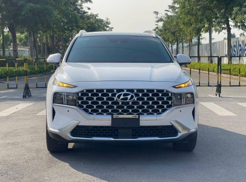 Bất ngờ mức khấu hao của Hyundai Santa Fe 2022 máy dầu sau 2 năm lăn bánh