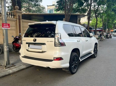 SUV hạng sang Lexus GX 460 2022 lăn bánh 3 năm được bán lại với giá khó tin