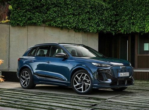 Rộ tin Audi Q6 e-tron sắp trình làng Việt Nam, giá dự kiến 3,099 tỷ đồng