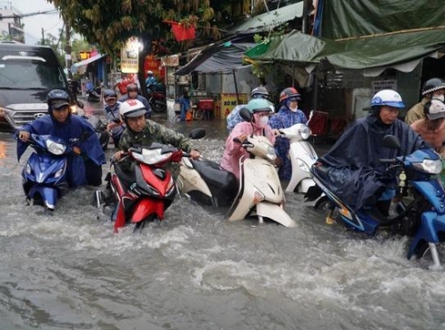 4 bộ phận trên xe máy cần kiểm tra kỹ sau khi chạy qua vùng ngập nước