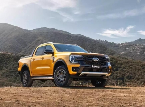Phân khúc bán tải tháng 4/2025: Ford Ranger giữ vững ngôi đầu, Toyota Hilux bất ngờ tăng tốc