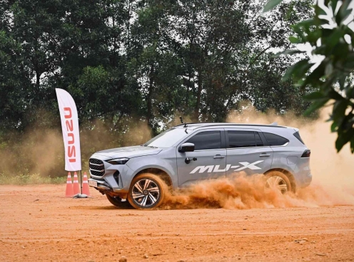 Bổ sung trang bị, tăng giá bán: Isuzu mu-X 2025 liệu có quá tự tin?