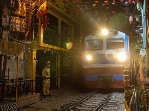 Hà Nội tăng cường xử lý 'cà phê đường tàu': Không thỏa hiệp với nguy cơ mất an toàn