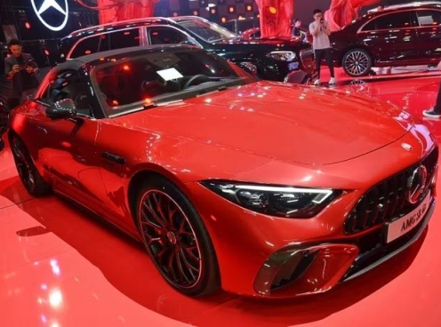 Chiêm ngưỡng Mercedes-AMG SL 63 S E Performance tại Việt Nam: Chỉ có 2 xe, giá 12,29 tỷ đồng