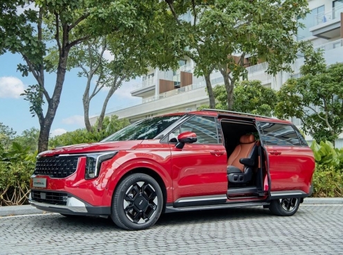 Kia Carnival 2024 giảm giá sâu hơn 100 triệu đồng tại đại lý, 'dọn kho' các phiên bản cao cấp