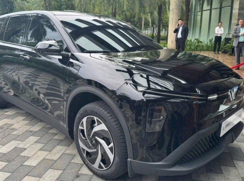 MPV điện VinFast Limo Green tiếp tục lộ diện: Nội thất 7 chỗ rộng rãi, hướng đến sự thực dụng