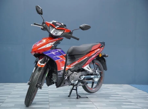 Xe số Honda Dash HRC về Việt Nam với số lượng giới hạn, mang đậm phong cách xe đua