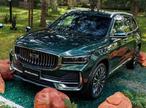Ra mắt với giá hơn 1 tỷ đồng, Geely Monjaro có tự làm khó mình trong cuộc chơi SUV phổ thông?
