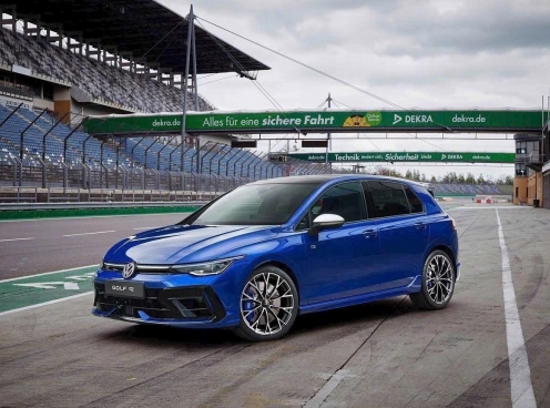 Volkswagen Golf nhận đặt hàng tại Việt Nam, giá khuyến nghị từ 798 triệu đồng