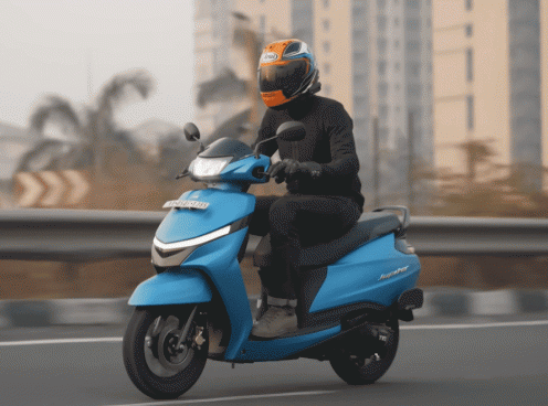 Xe tay ga Ấn Độ giá rẻ được đăng ký kiểu dáng tại Việt Nam, trang bị tiện nghi vượt phân khúc