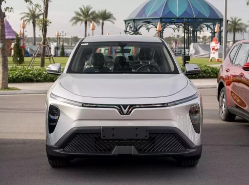 Sau khi nhận xe, người dùng VinFast Limo Green có thể nâng cấp những tính năng nào để tối ưu hiệu quả sử dụng?