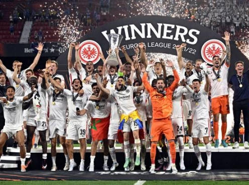 Đánh bại Rangers trên chấm penalty, Frankfurt đăng quang Europa League