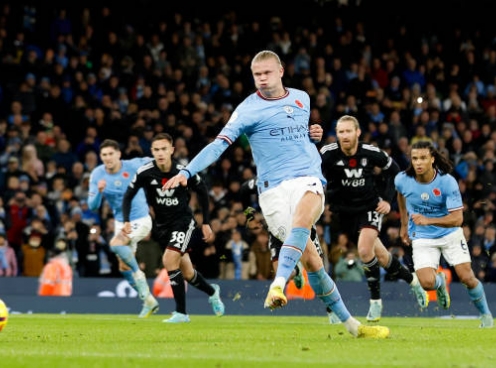 Video bàn thắng Man City vs Fulham: Haaland tỏa sáng, 'cứu nguy' Citizens chỉ còn 10 người