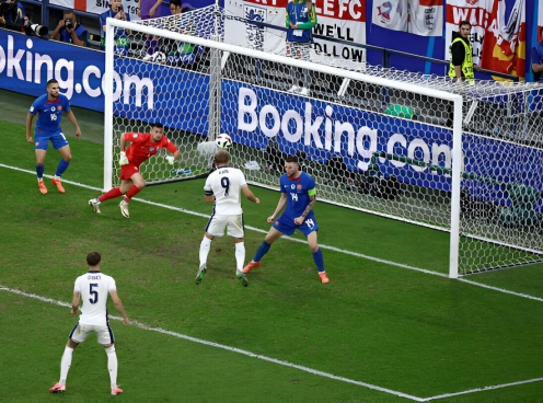 Trực tiếp Anh 2-1 Slovakia: 'Tam sư' vượt lên
