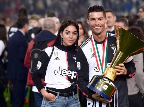 Tại sao Ronaldo 'chưa chịu' kết hôn với Georgina?