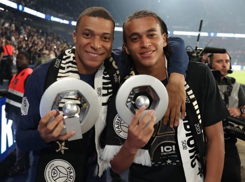 Mbappe: 'Giấc mơ đối đầu với Kylian của tôi còn xa vời'