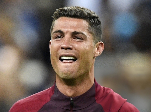 Tại sao Ronaldo lại có biệt danh 'Cry Baby'?