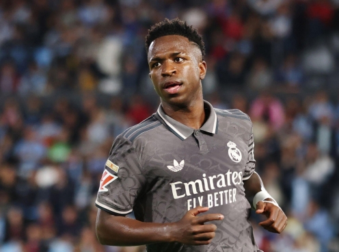 Báo thân Real Madrid báo tin không thể vui hơn với Vinicius