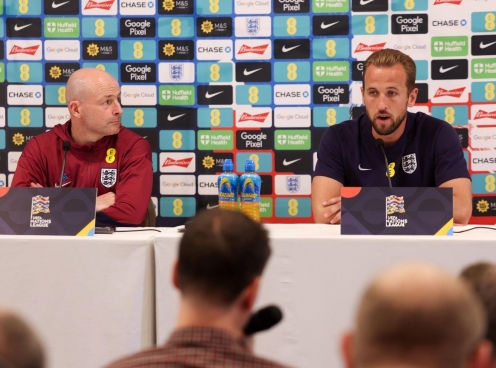 Lee Carsley đáp trả Harry Kane, mang tin vui tới cho ĐT Anh