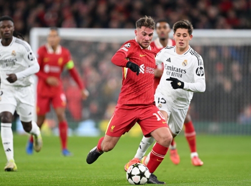 Trực tiếp Liverpool 0-0 Real Madrid: Đôi công hấp dẫn