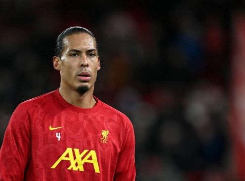 Van Dijk sắp đưa ra quyết định quan trọng với Liverpool