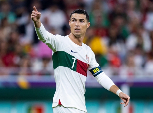 Ronaldo chỉ thẳng hai thần tượng của mình