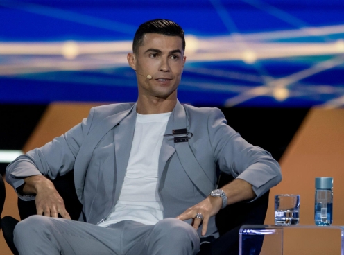 Ronaldo nói thẳng kế hoạch với bóng đá khi giải nghệ